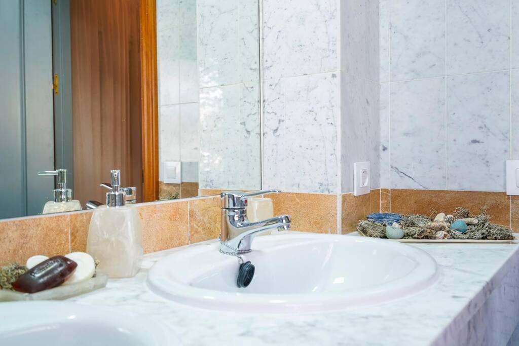 Lovely And Chic Apartment In The Heart Of 세비야 외부 사진