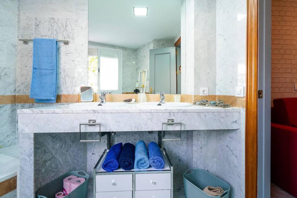 Lovely And Chic Apartment In The Heart Of 세비야 외부 사진